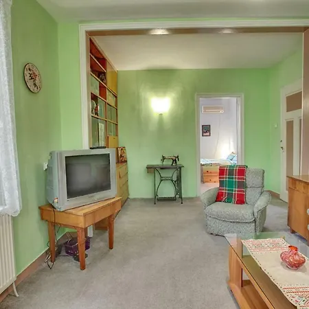 Dom wakacyjny Retro & Friendly Old Town House With A Garden *