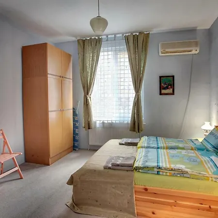 Retro & Friendly Old Town House With A Garden Σπίτι διακοπών Φιλιππούπολη